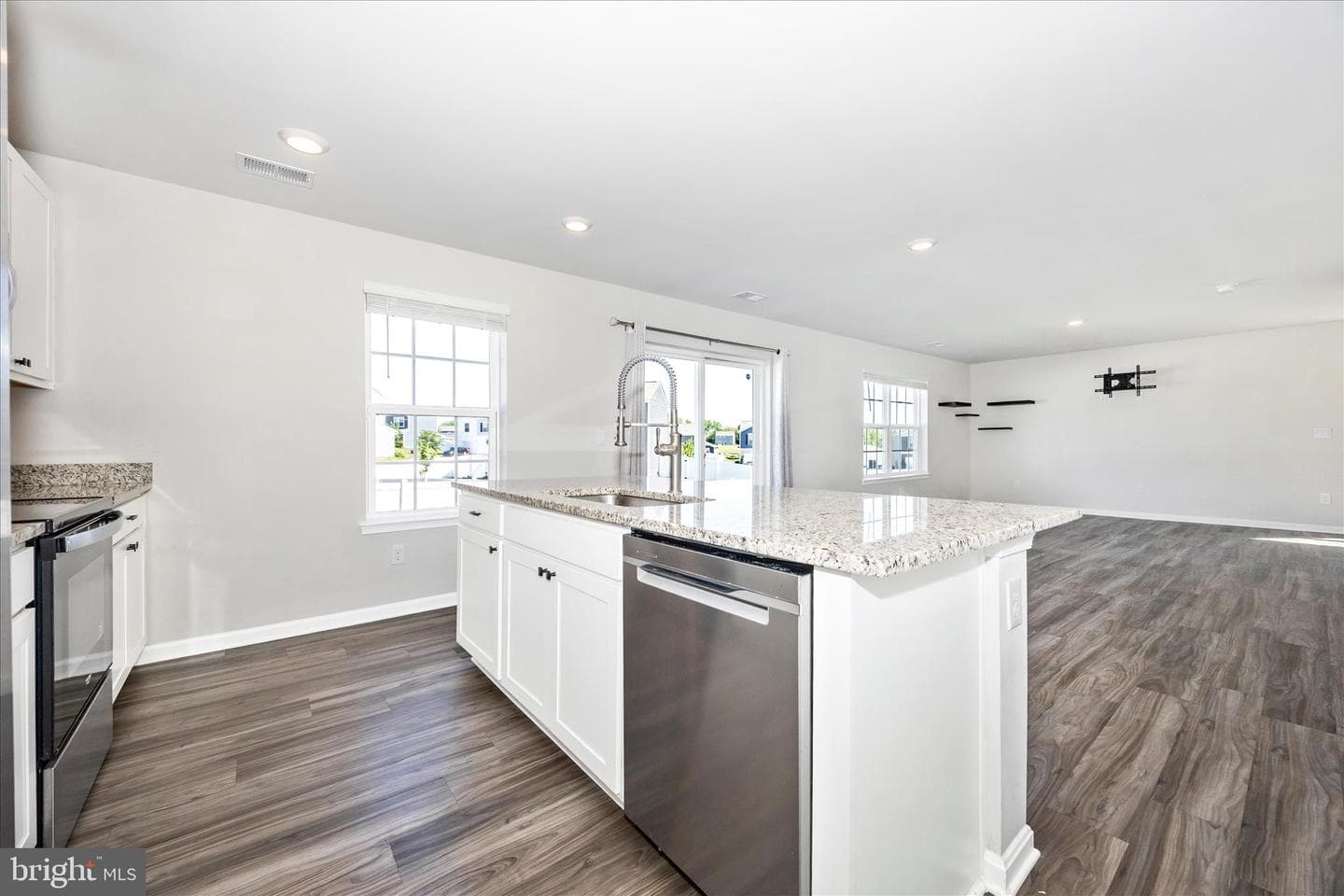 89 Gumspring Drive photo 25