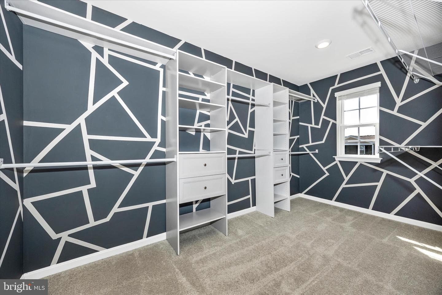 89 Gumspring Drive photo 32