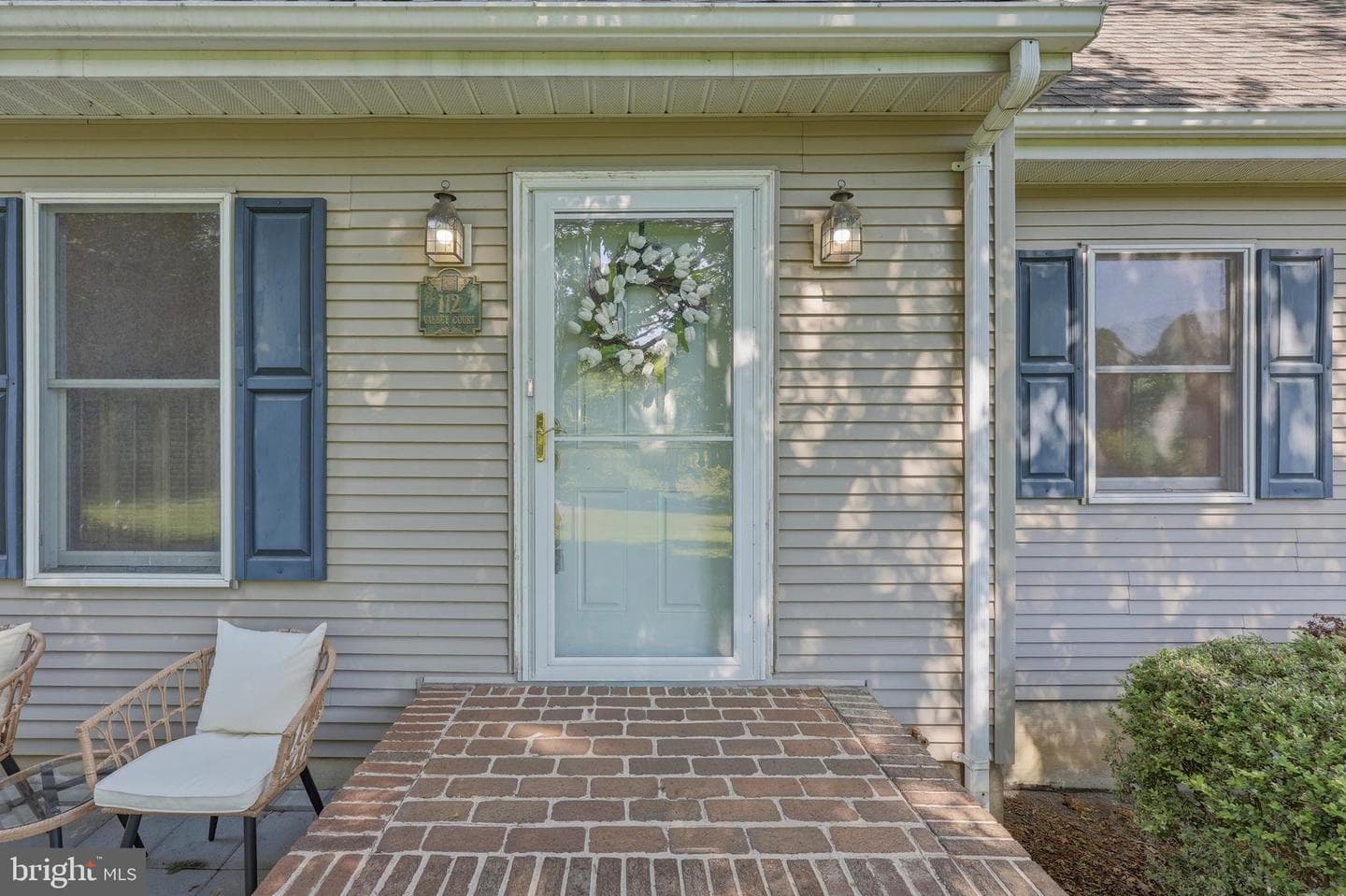 112 Valley Court photo 2