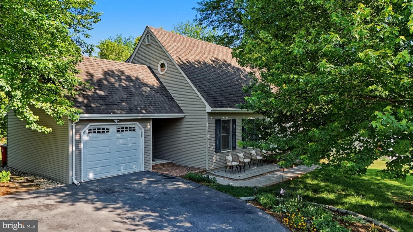 112 Valley Court photo 43