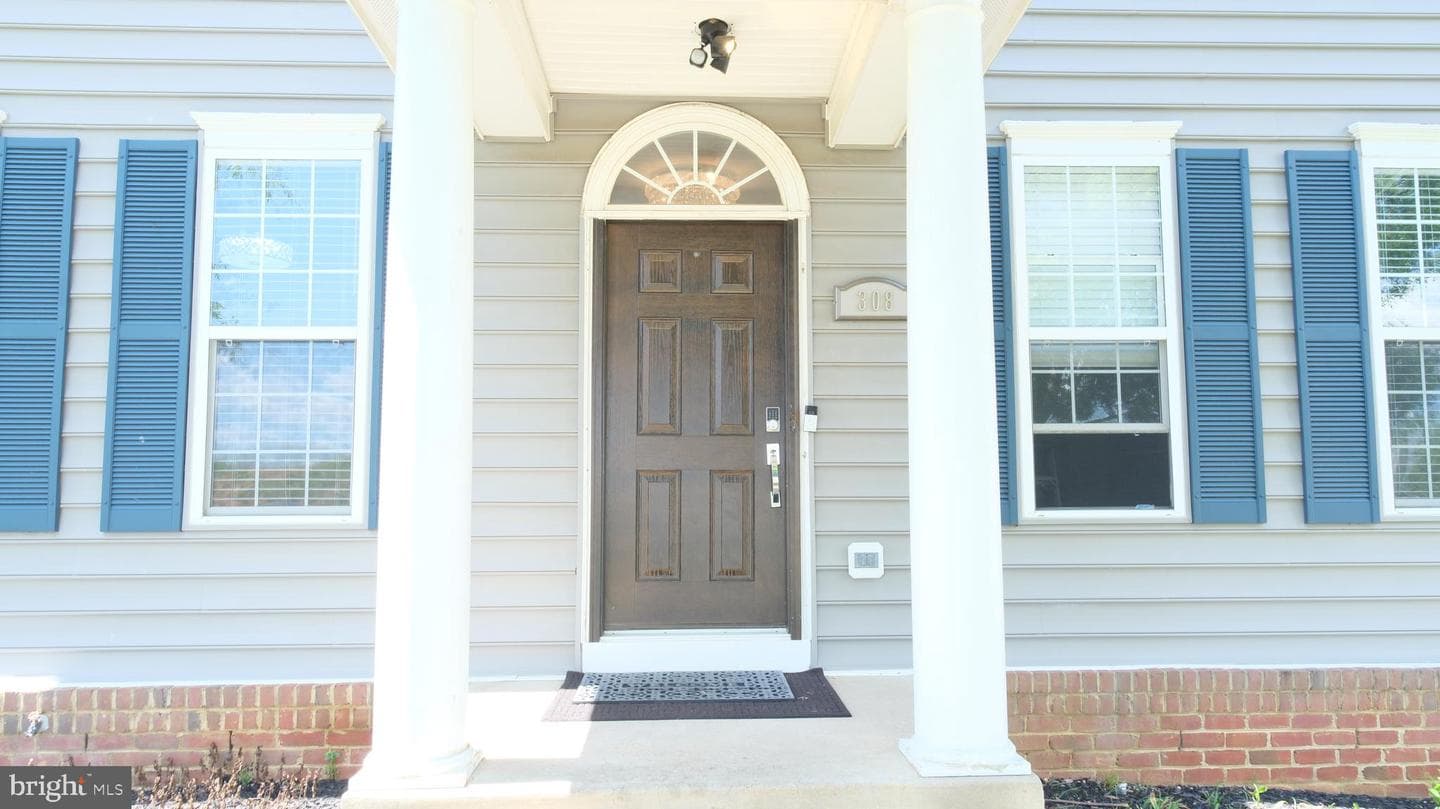 308 Braddock Street photo 3