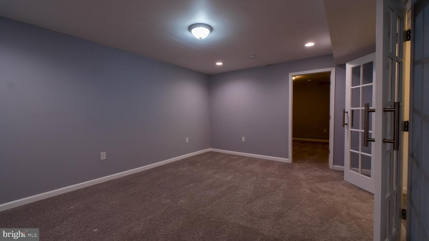 308 Braddock Street photo 37
