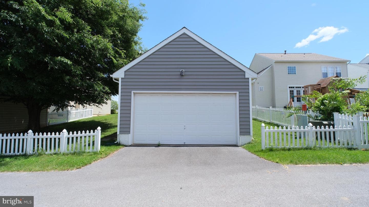 308 Braddock Street photo 45