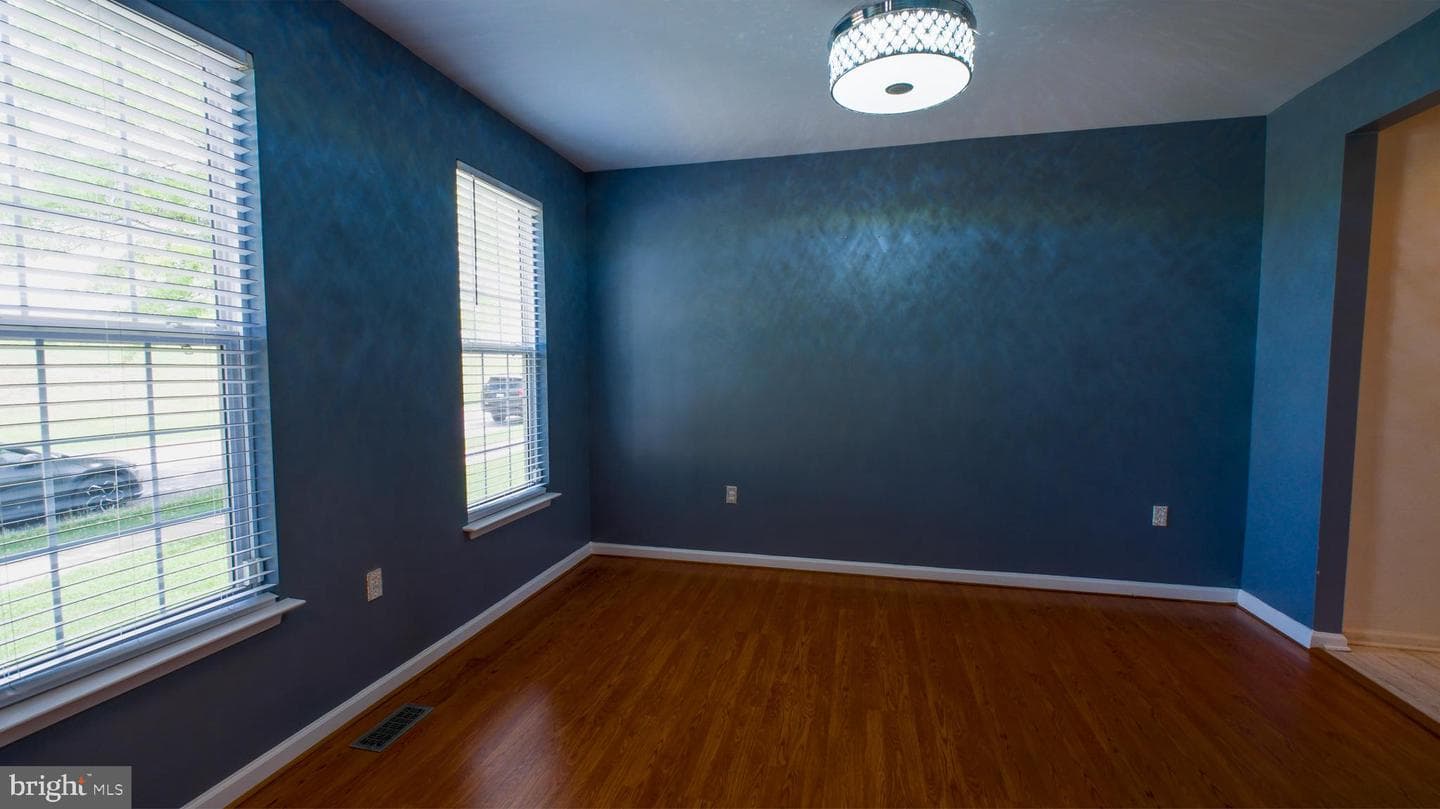 308 Braddock Street photo 9