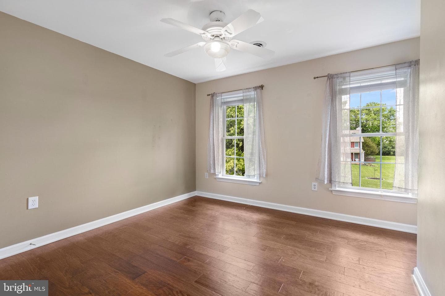 494 Pleasant Valley Drive photo 27