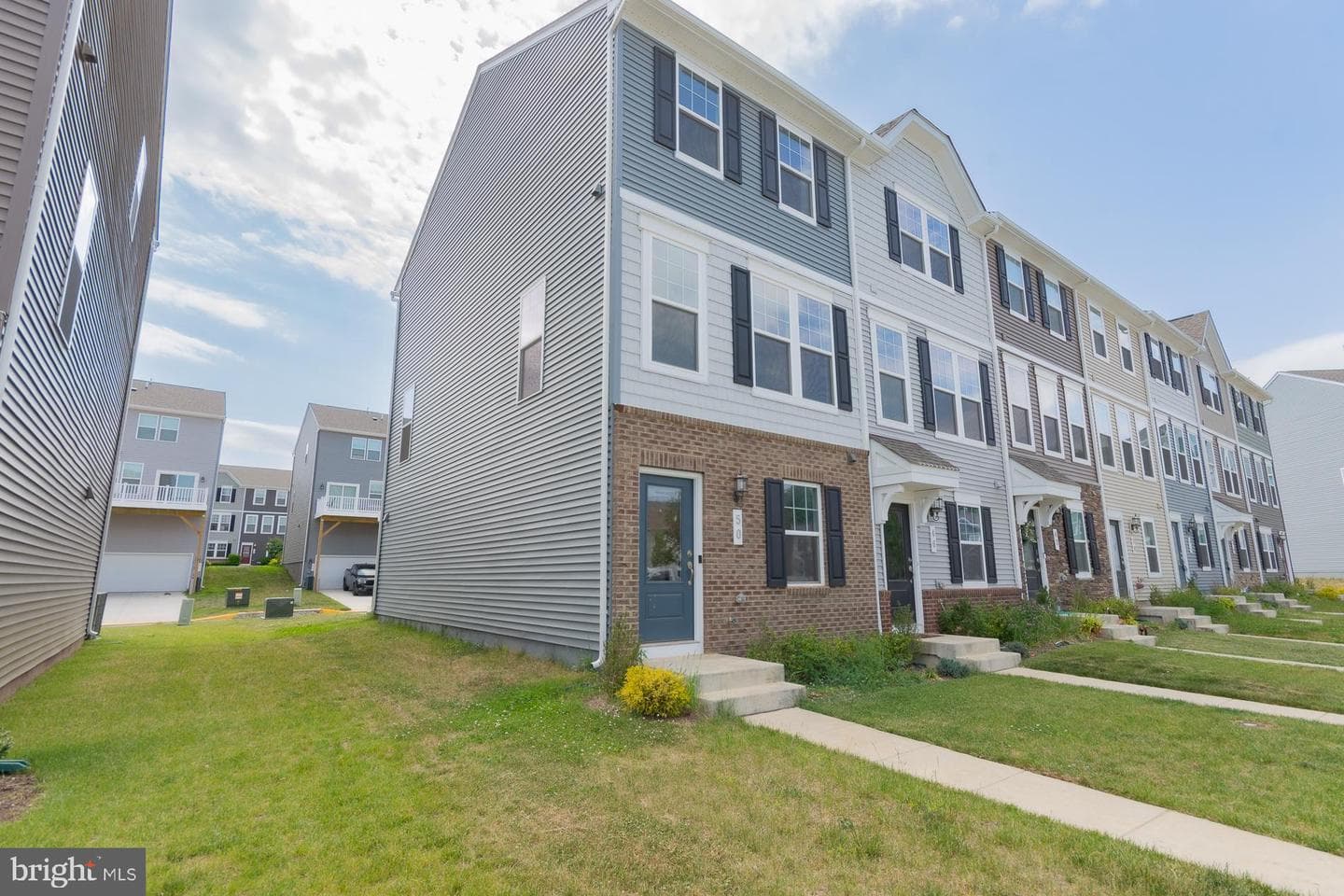 50 Coolidge Ave photo 3