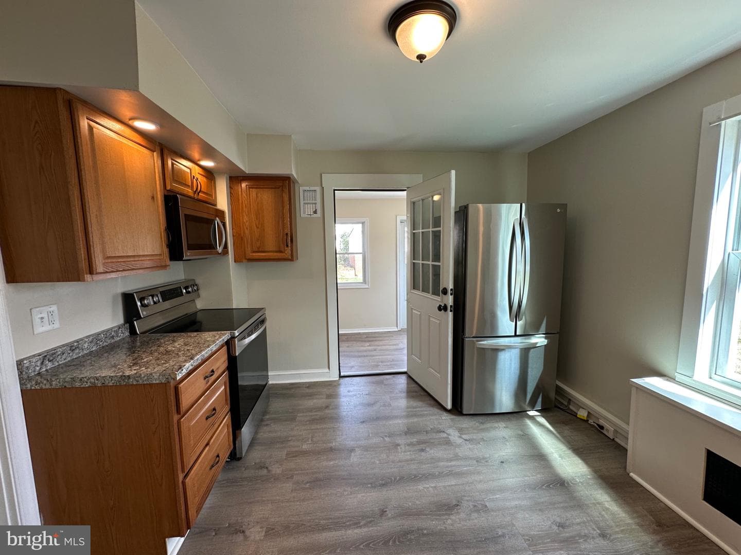 311 N Lawrence Street photo 10