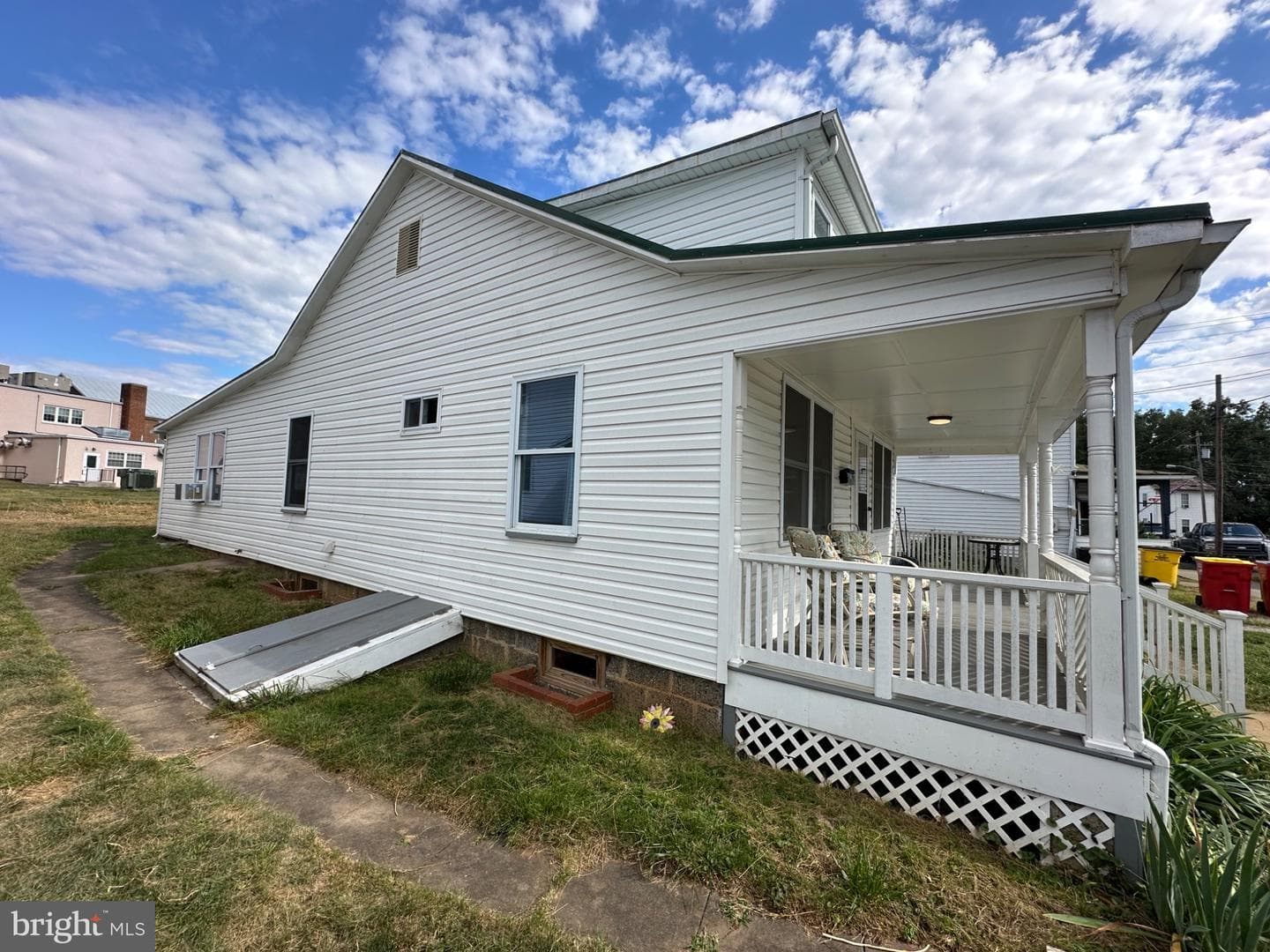 311 N Lawrence Street photo 24