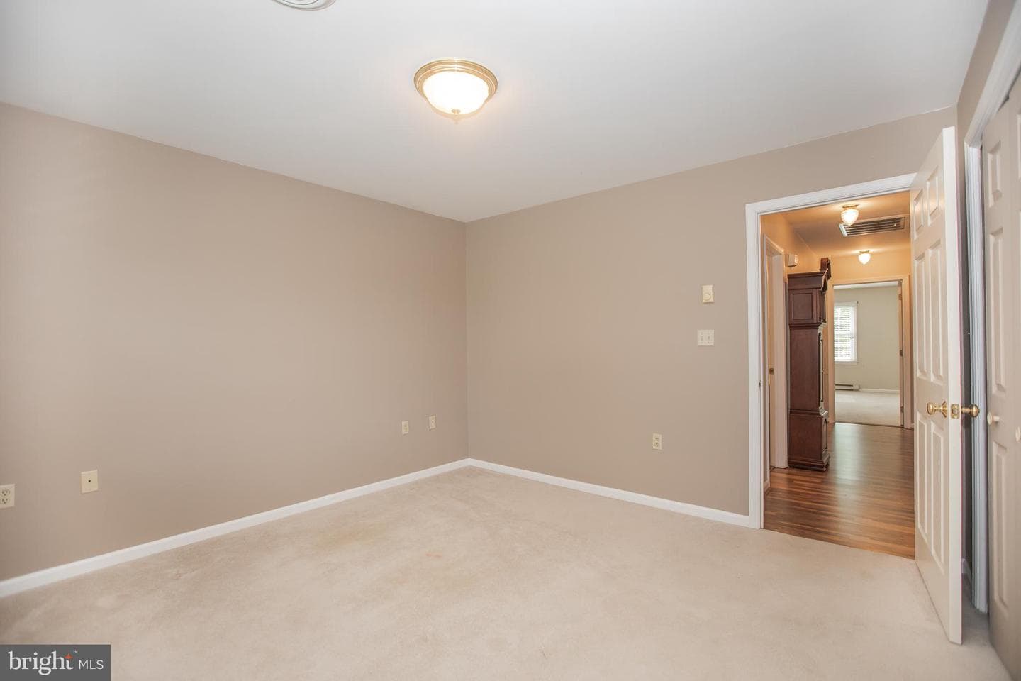 127 Westhall Drive photo 30
