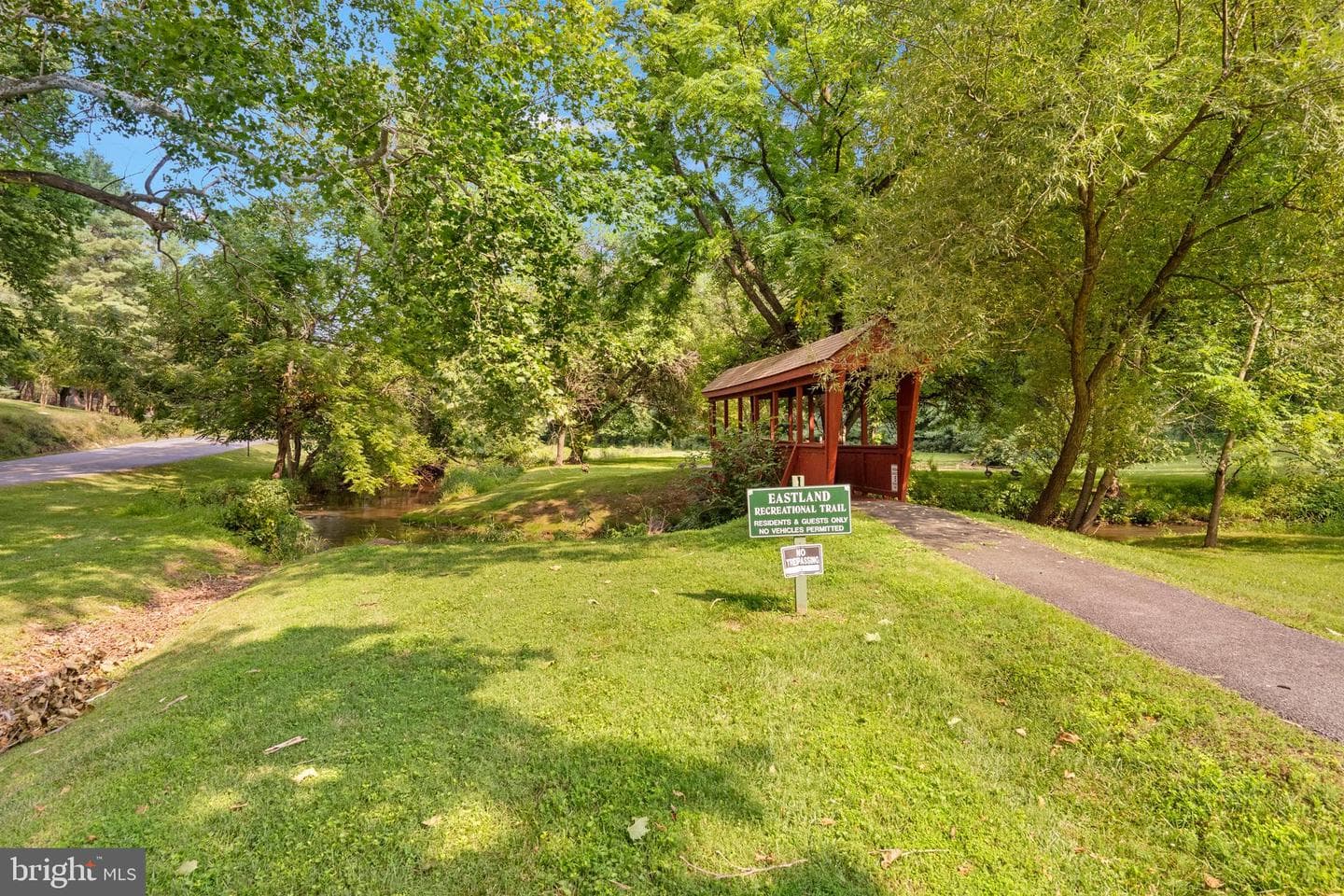 632 Eastland Drive photo 48