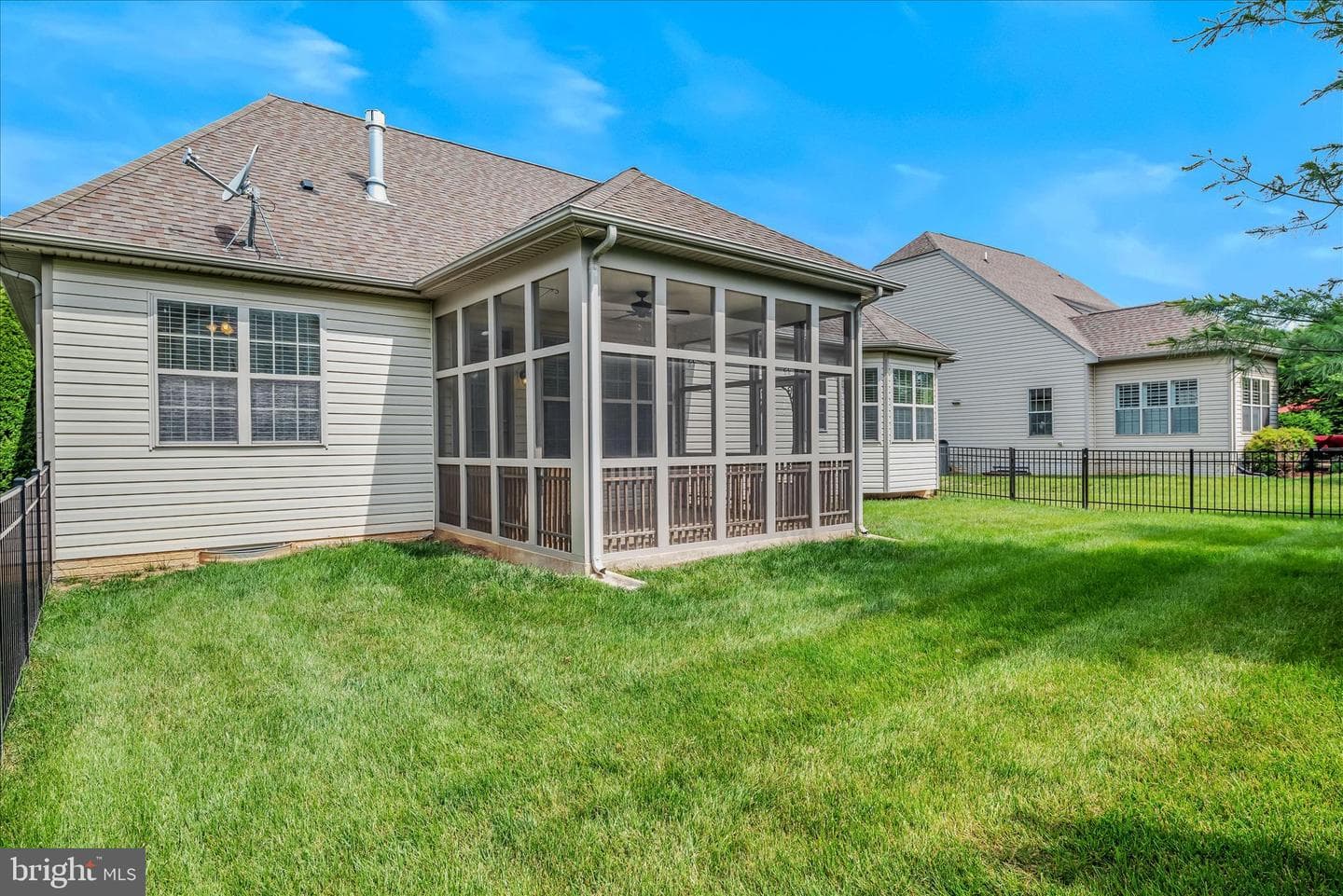 220 Lewis Washington Drive photo 39
