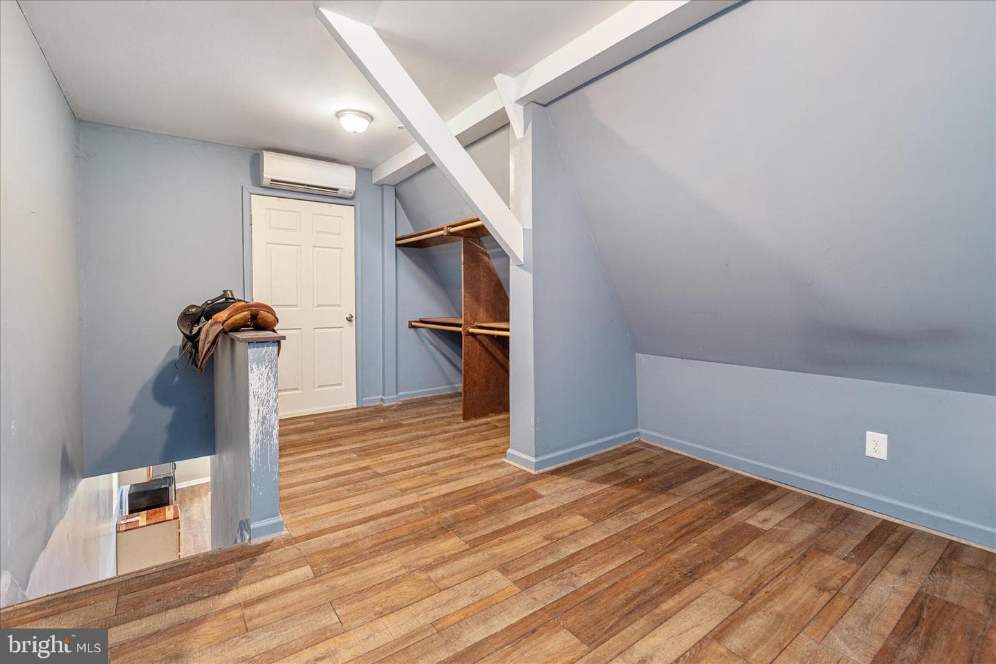 82 Pond Road photo 35