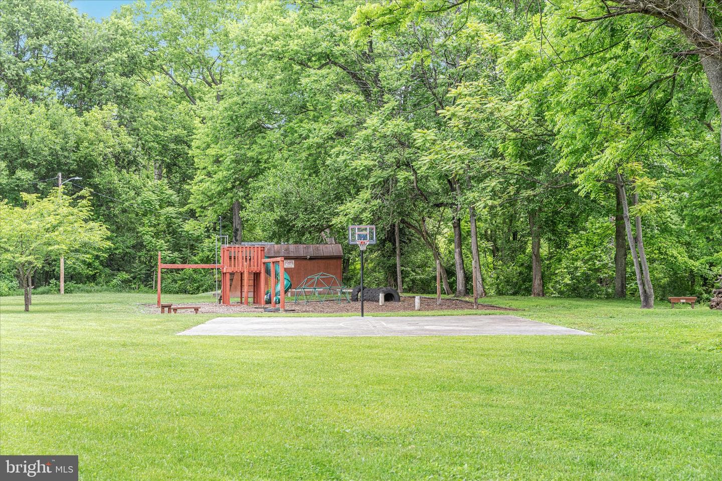 82 Pond Road photo 73
