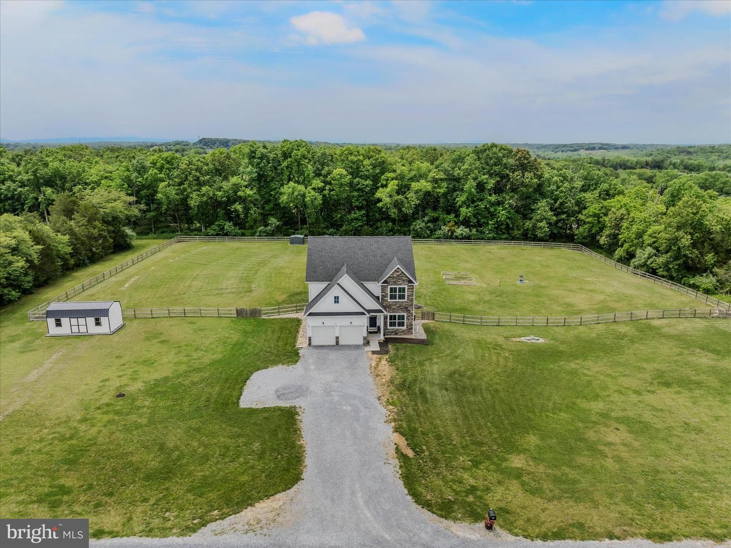 32 Trophy Court photo 6