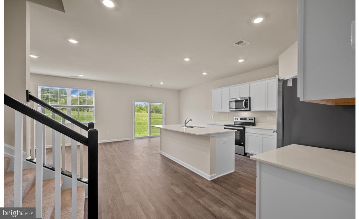 313 Atkinson Street photo 24