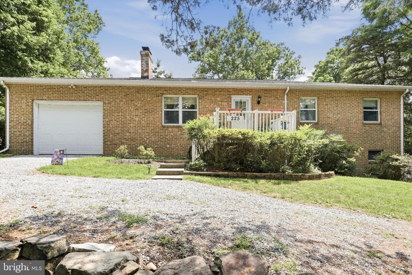 225 Mountain View Drive photo 4