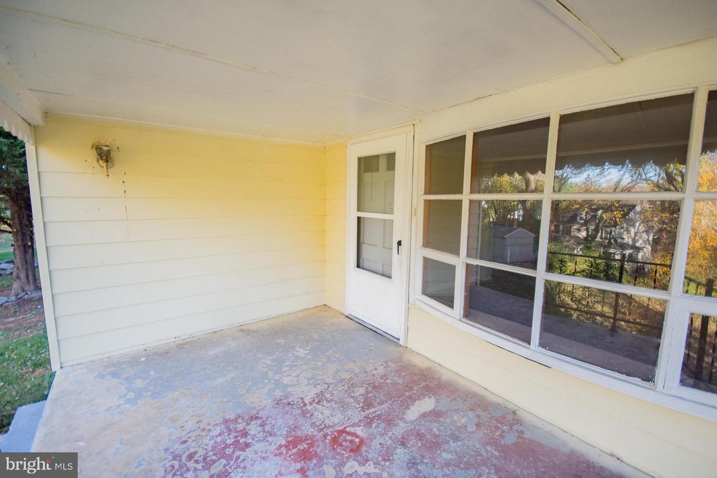 628 Brownville Lane photo 34