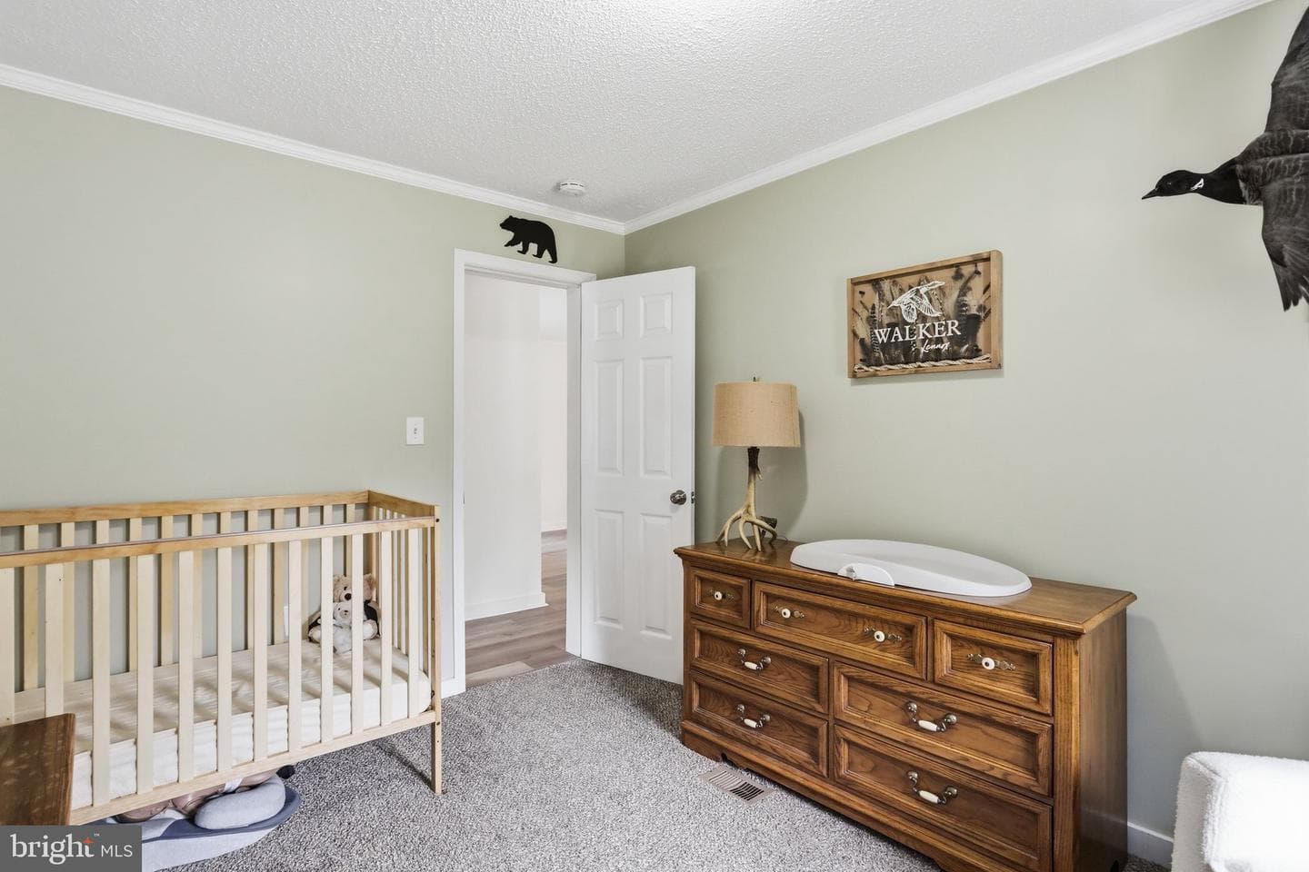 75 Lindas Lane photo 19