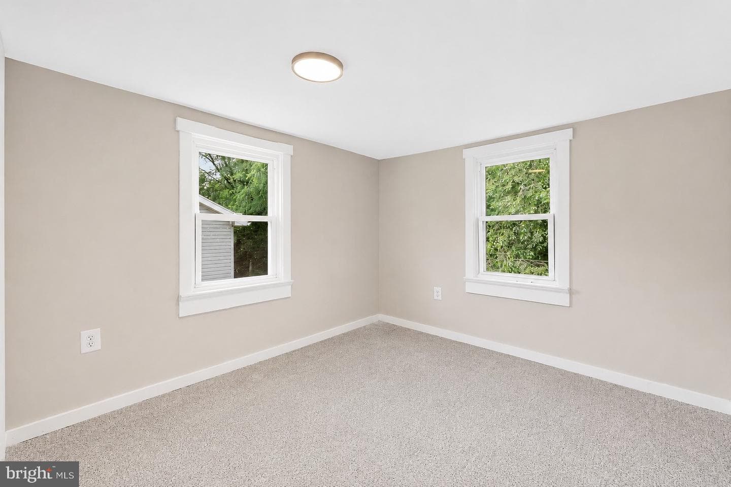 420 North Street E photo 34
