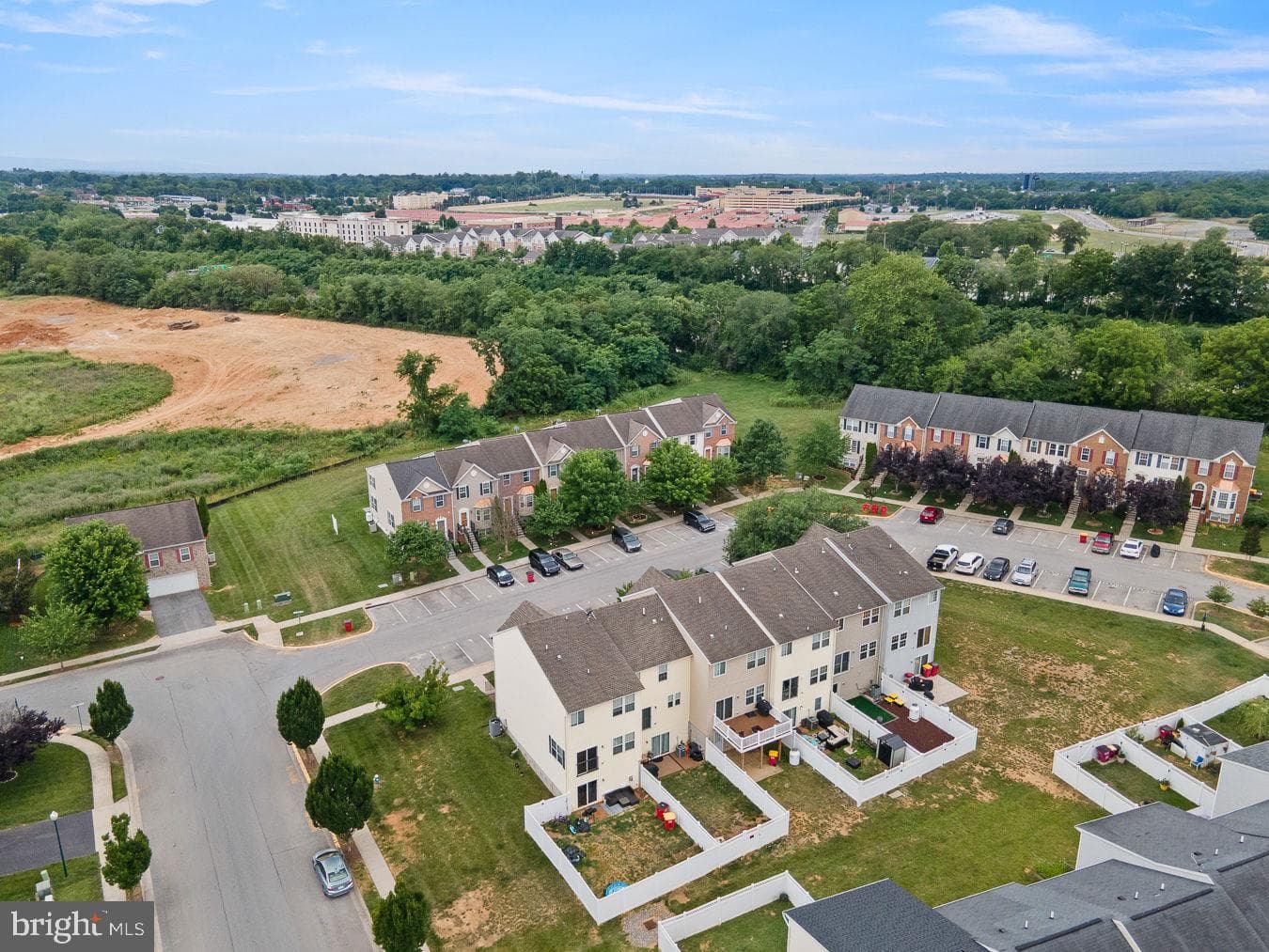 10 Riparian Lane photo 36