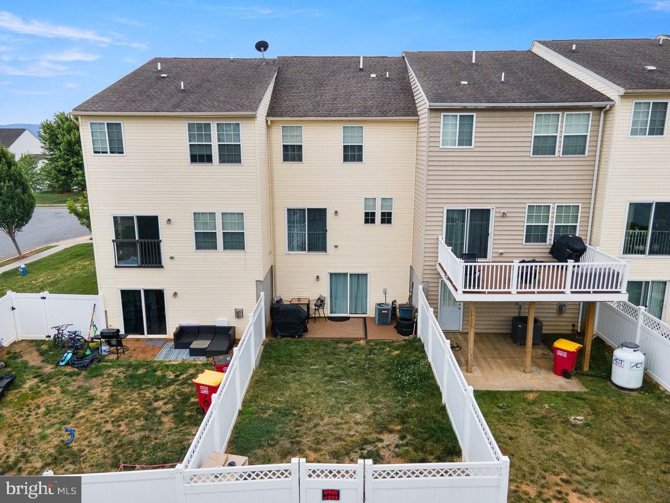 10 Riparian Lane photo 37