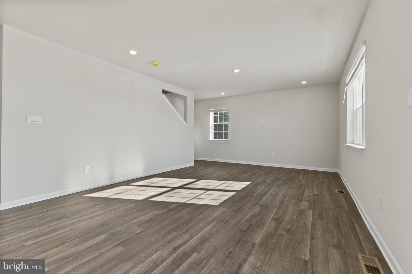 519 Buckeye Dr photo 13
