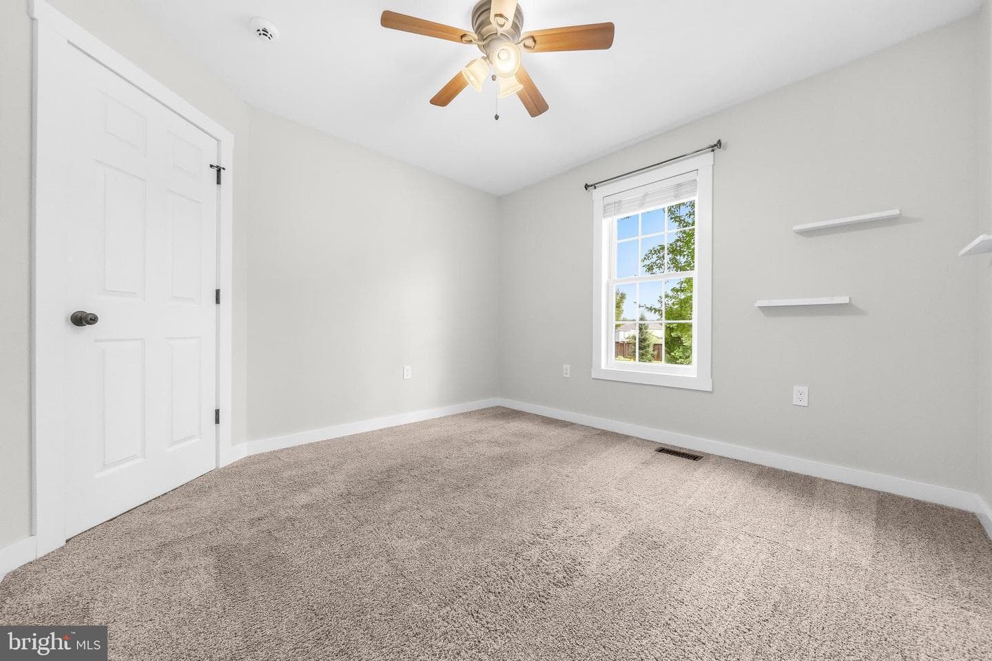71 Thumper Drive photo 24