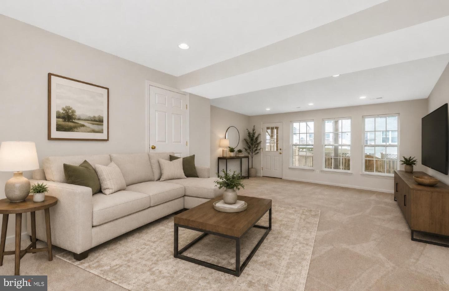 89 Monte Carlo Way photo 3