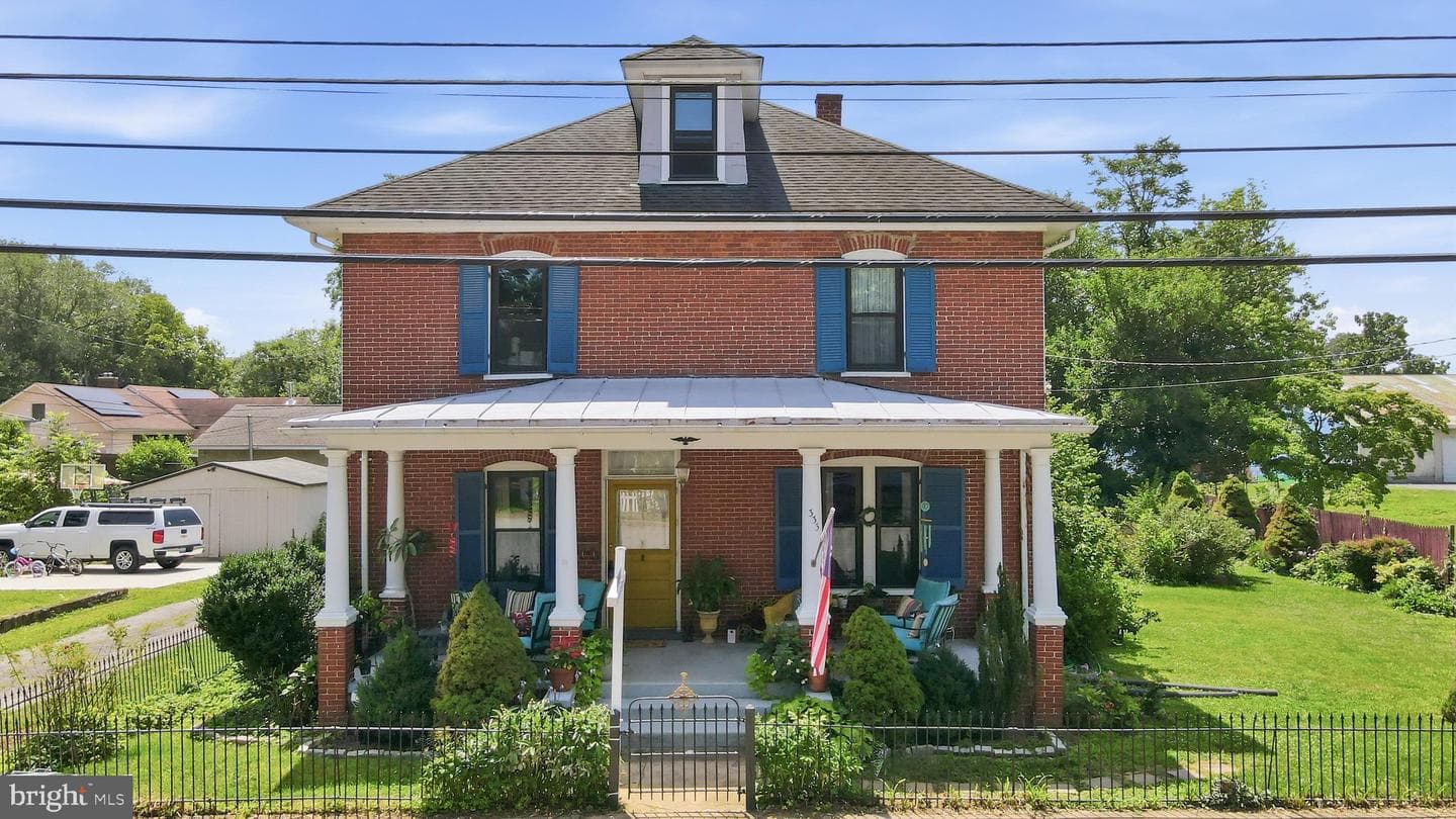 333 E 1st Avenue, Charles Town