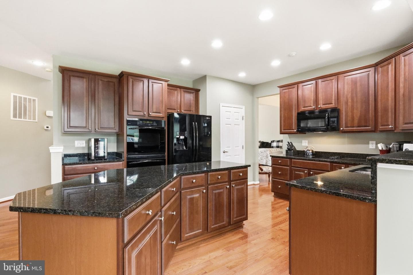 262 Canal Way photo 10