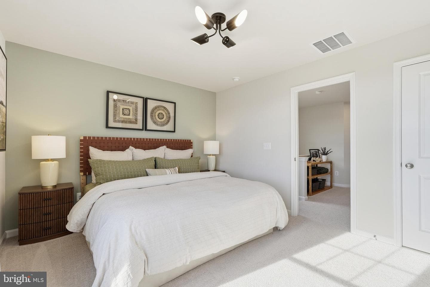 467 Presidents Pointe Avenue #[459] photo 16