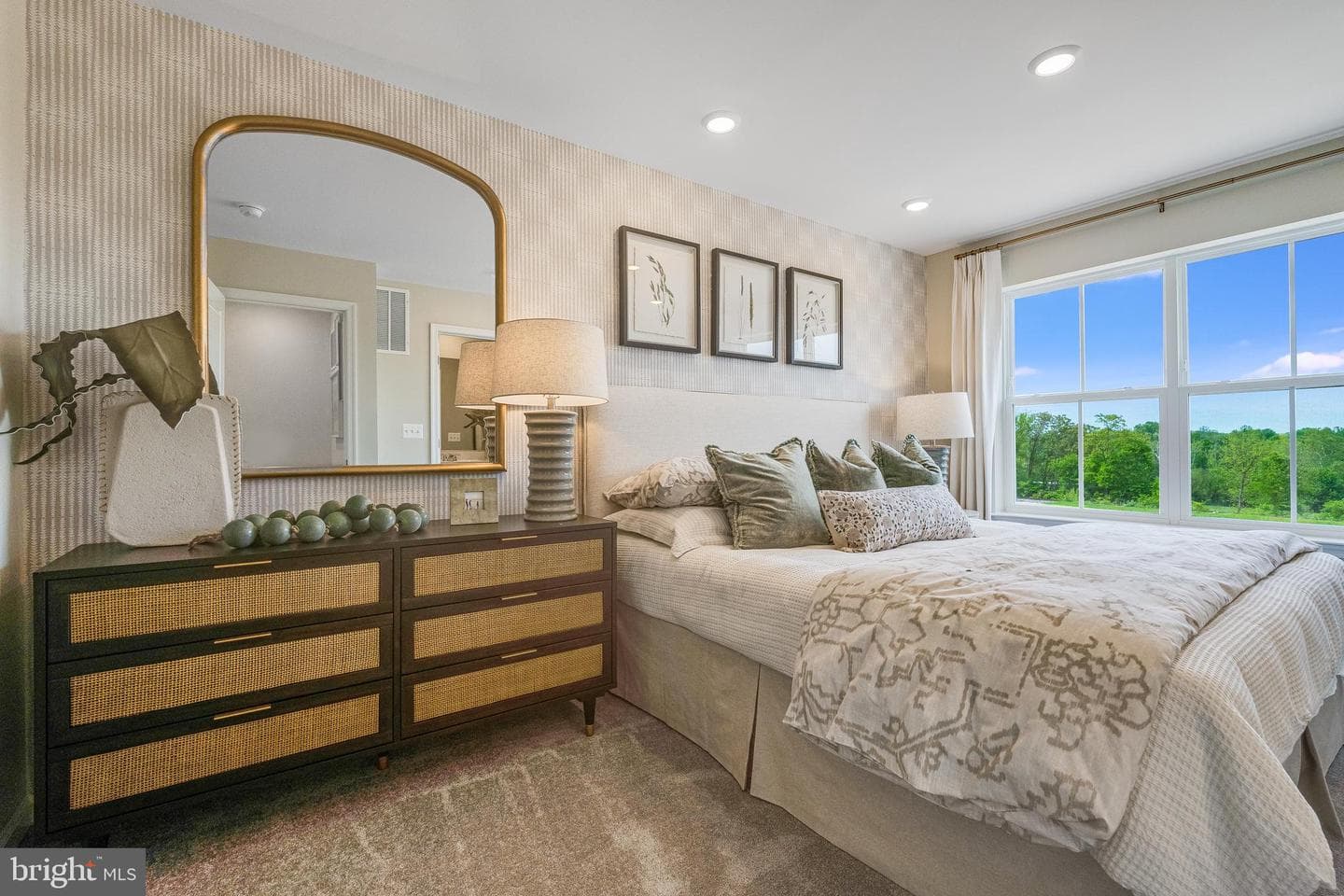 248 Swan Field Avenue photo 12