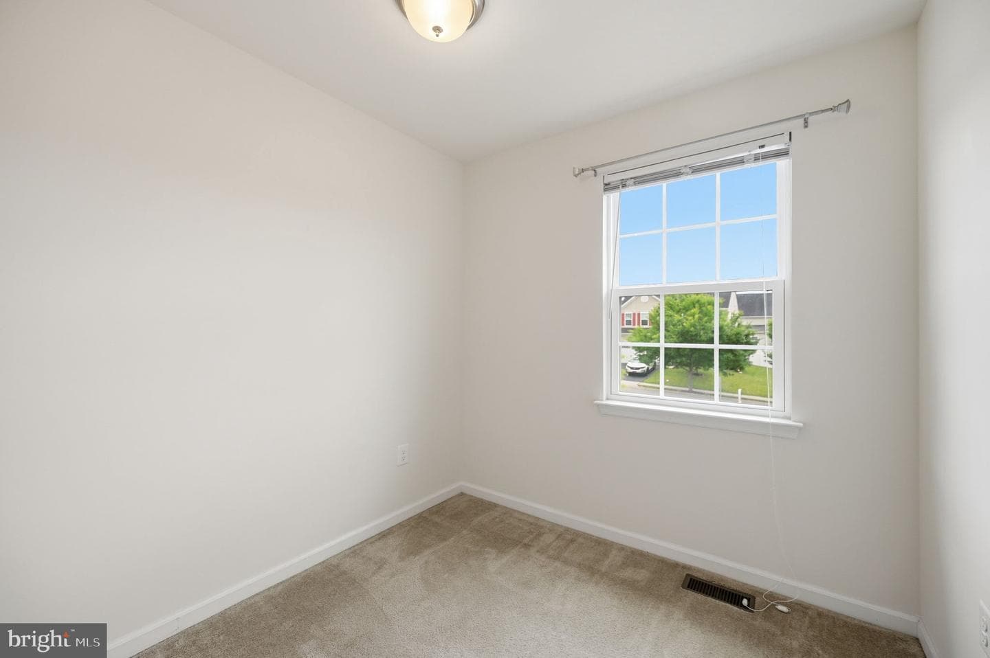 229 Mountain Laurel Boulevard photo 11