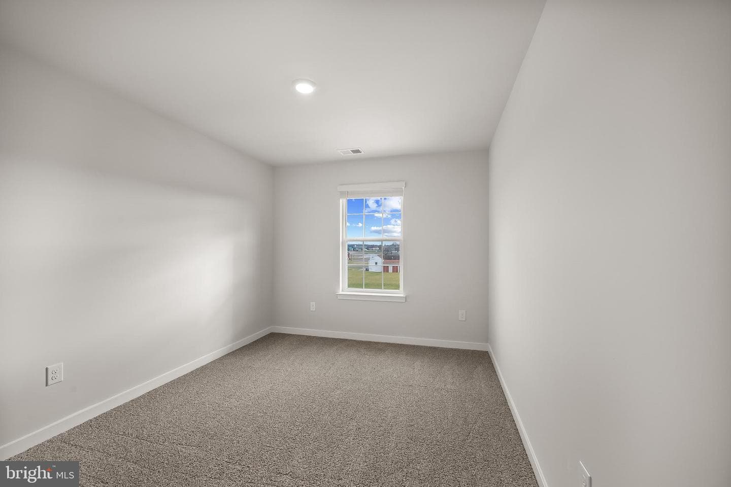 402 Eclipse Street photo 25