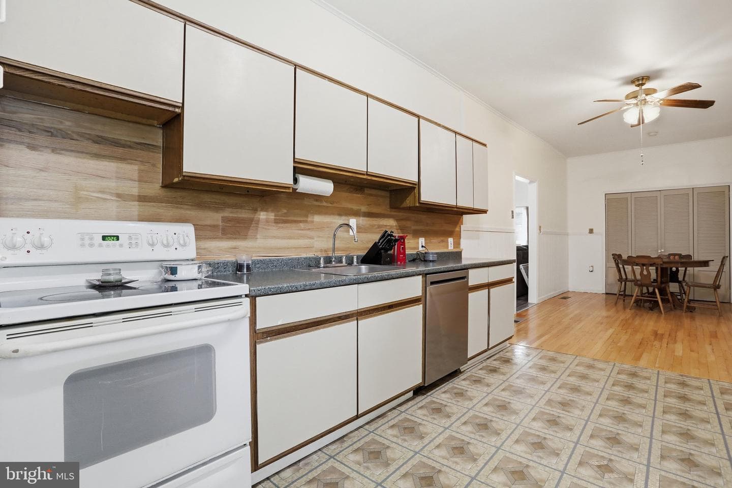 63 Great Oak Lane photo 13
