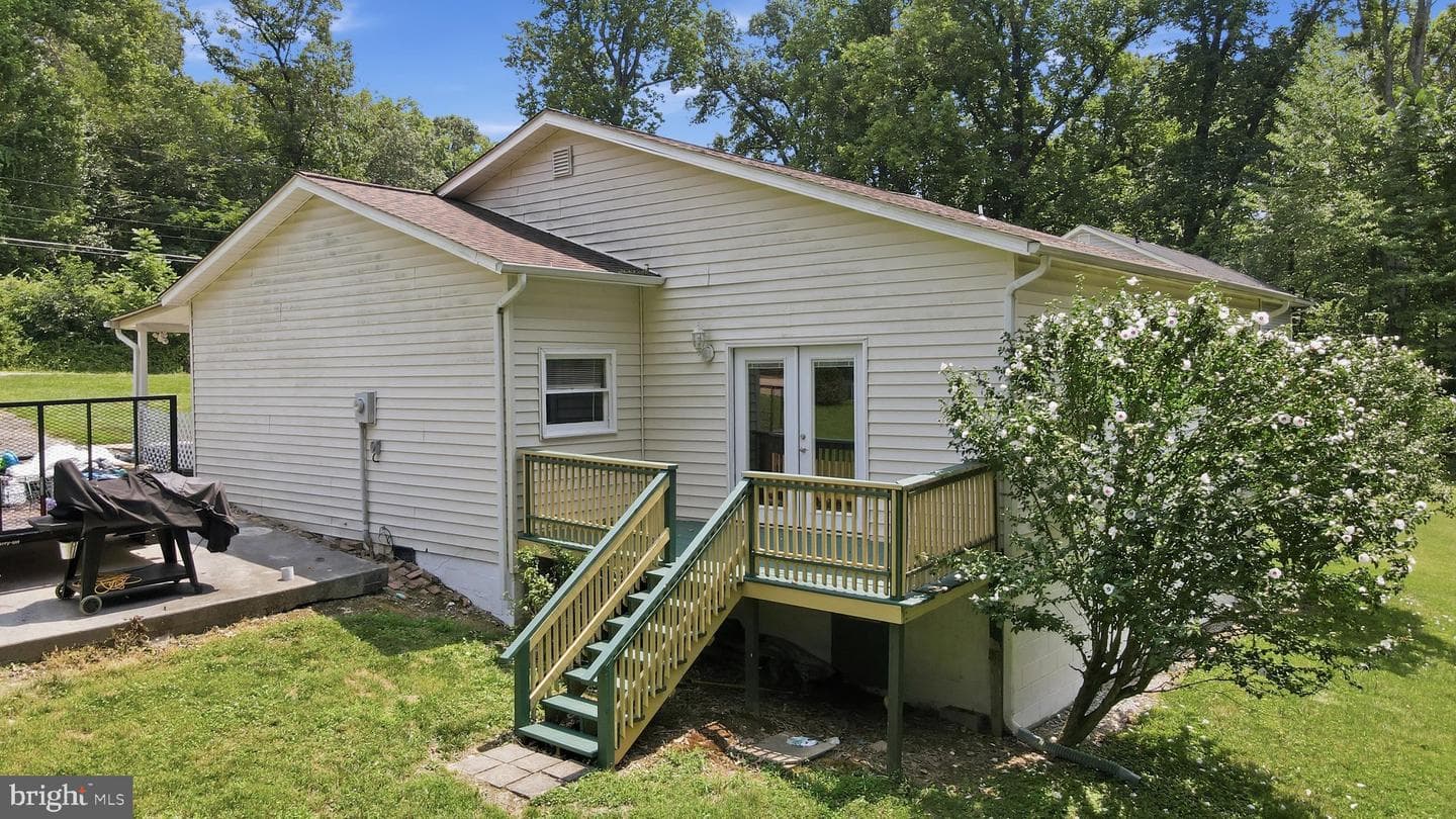 63 Great Oak Lane photo 30