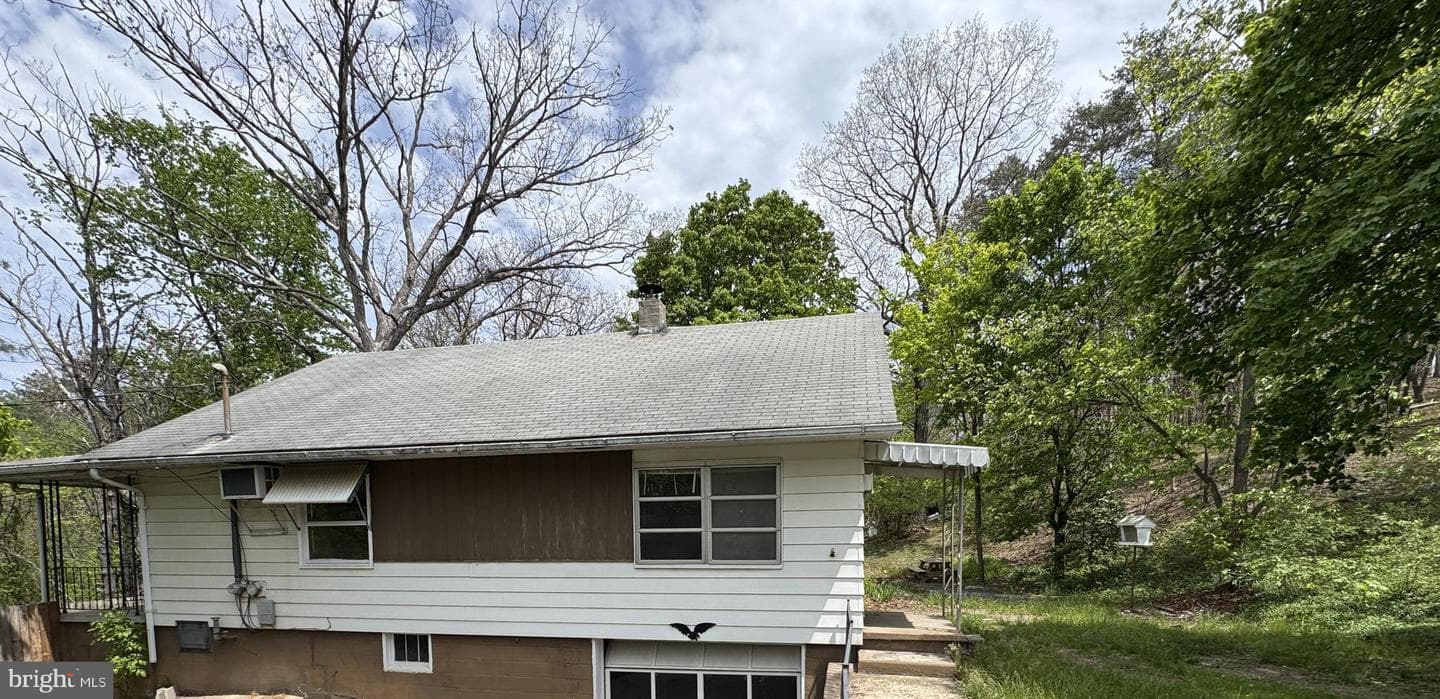 85 Ralph Barnes Lane photo 3