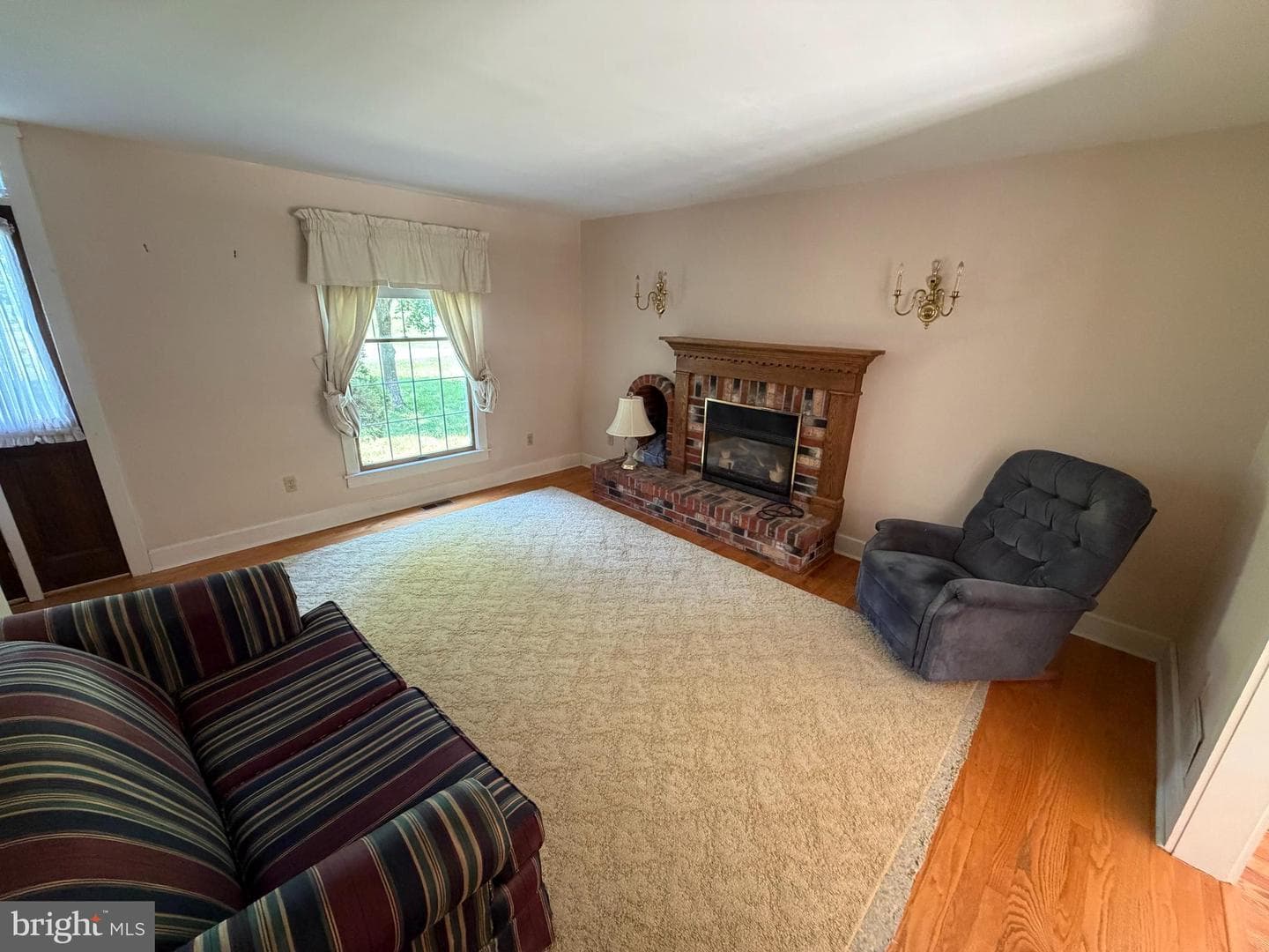 86 Rosser Lane photo 11