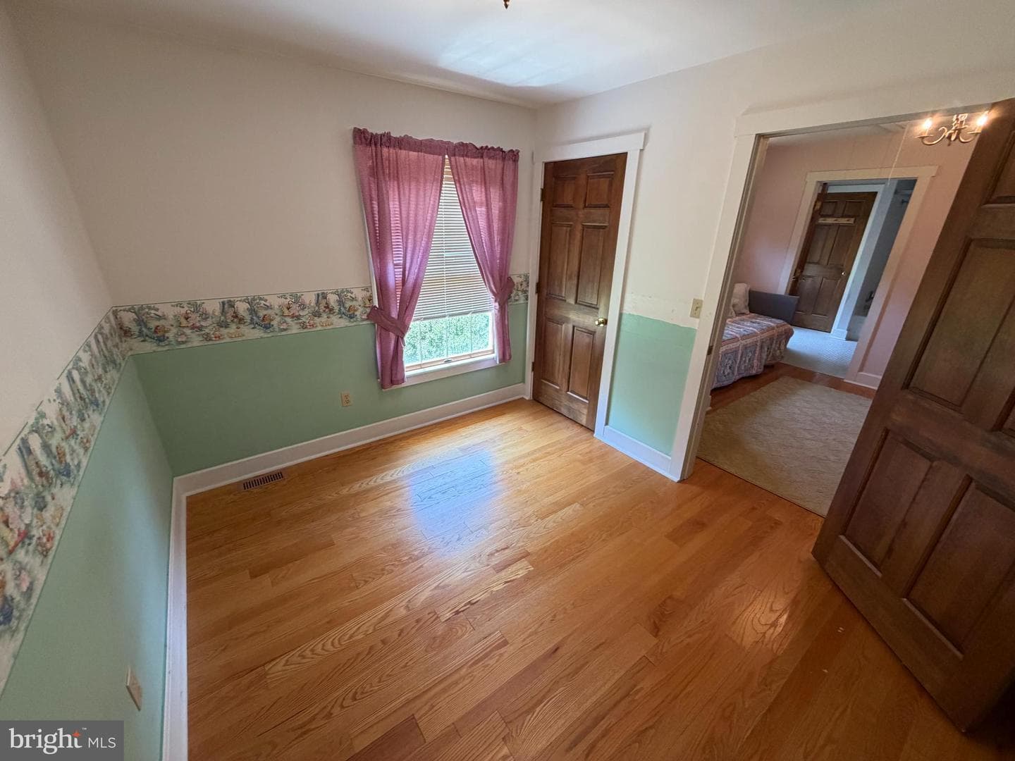 86 Rosser Lane photo 19