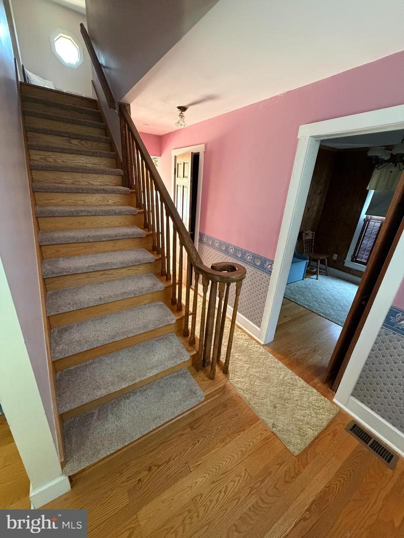 86 Rosser Lane photo 20