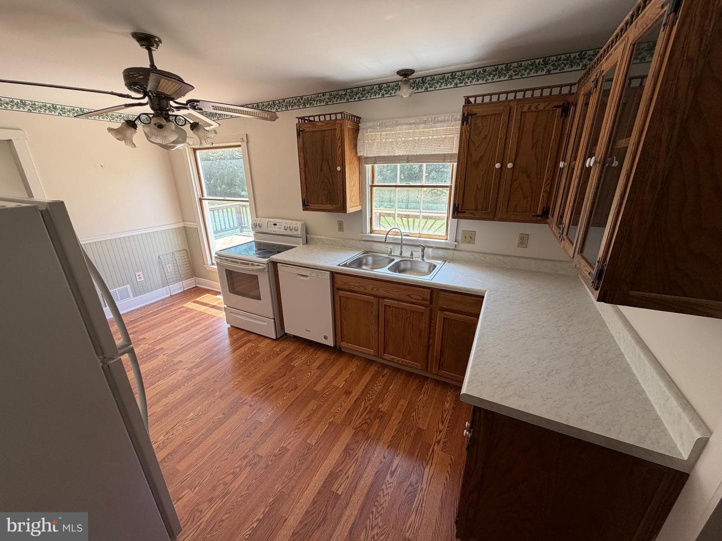 86 Rosser Lane photo 8