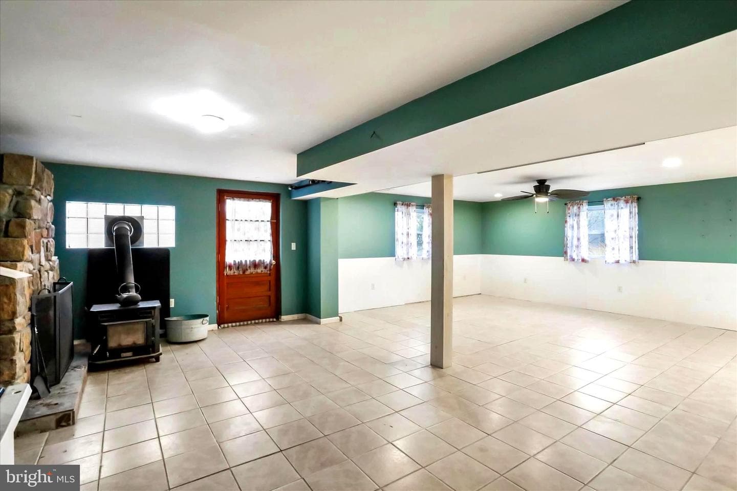 571 Martinsburg Road photo 26