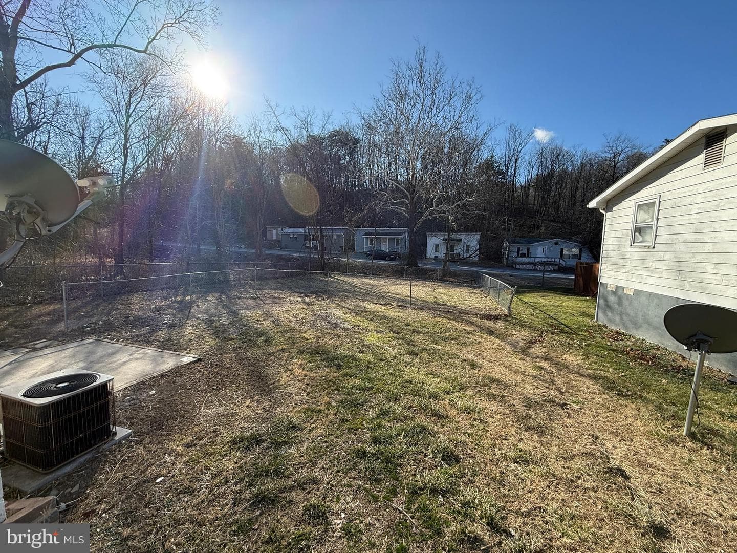 558 Martinsburg Road photo 5