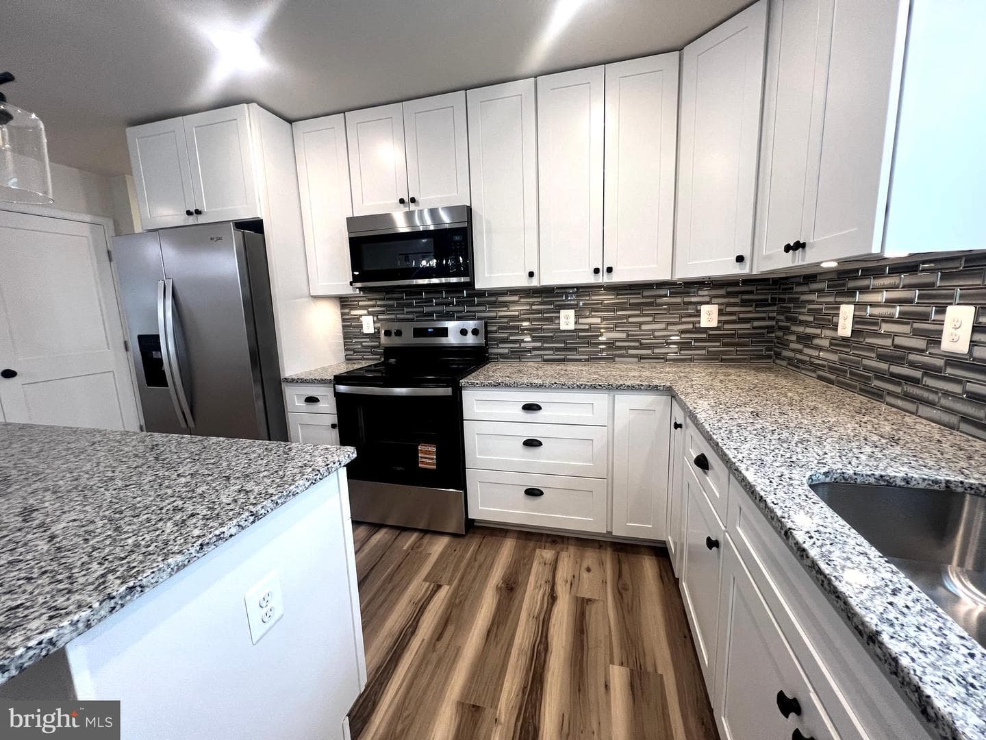 256 Roundtop Ln photo 32