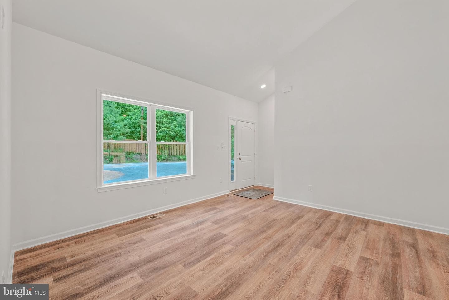 523 Oak Hill Road photo 9