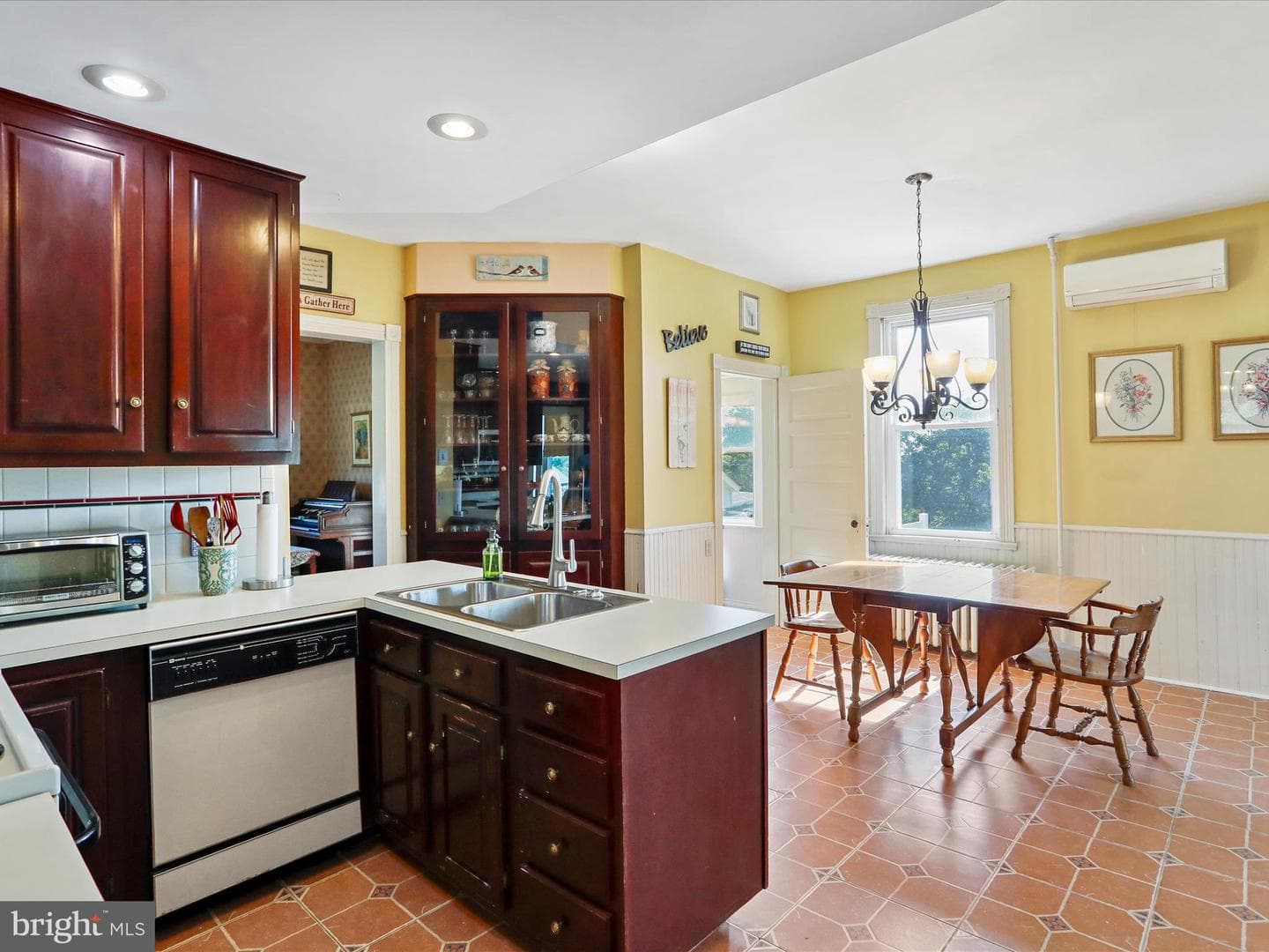 1048 Fairview Drive photo 23