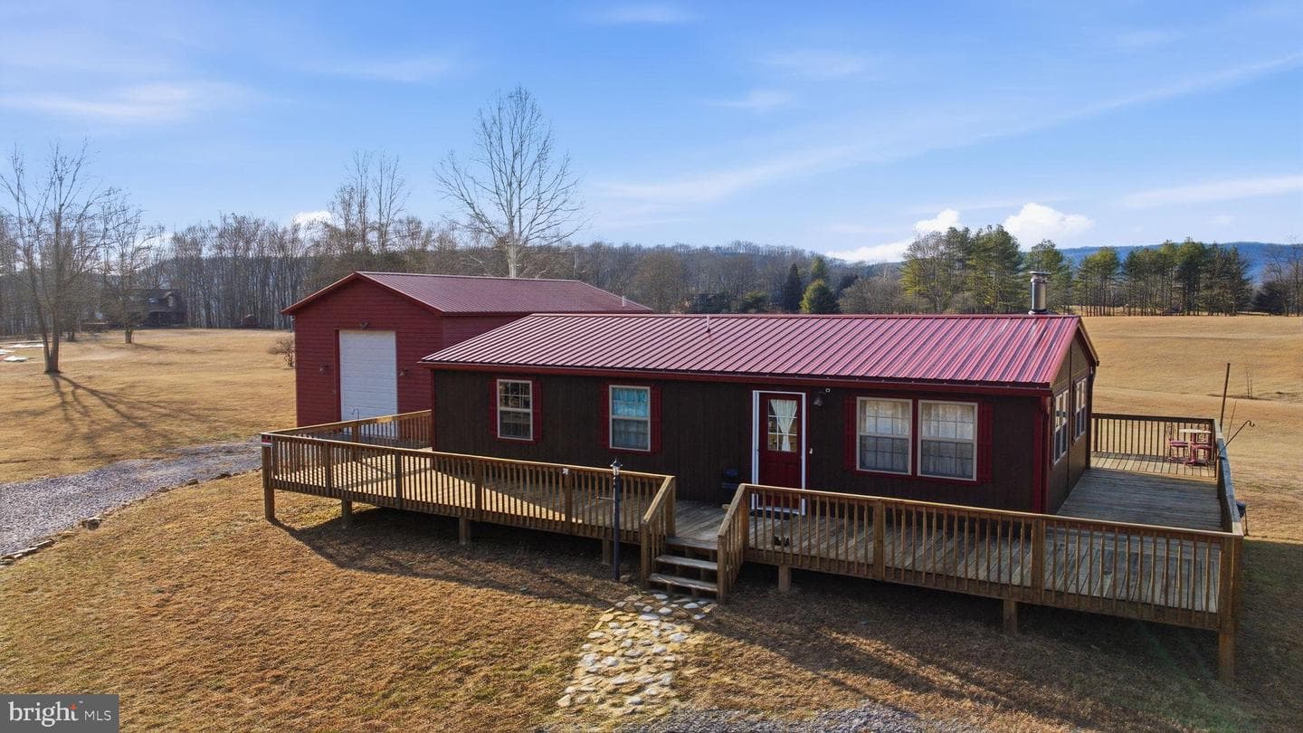 490 Stellar Way, Great Cacapon