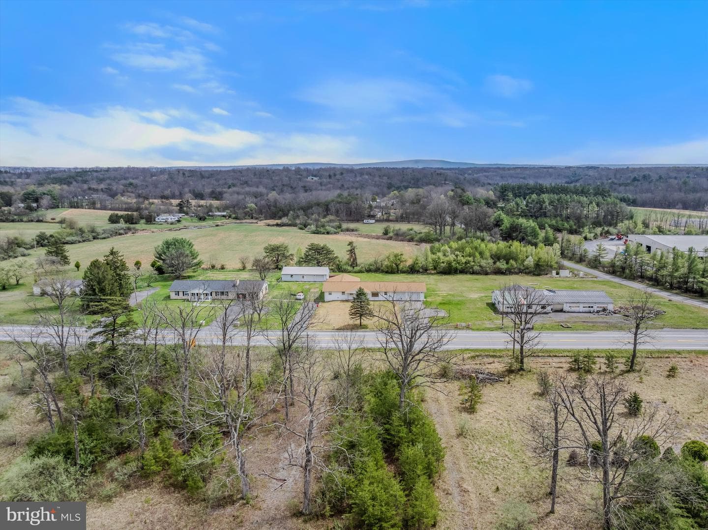 11223 Valley Road photo 8