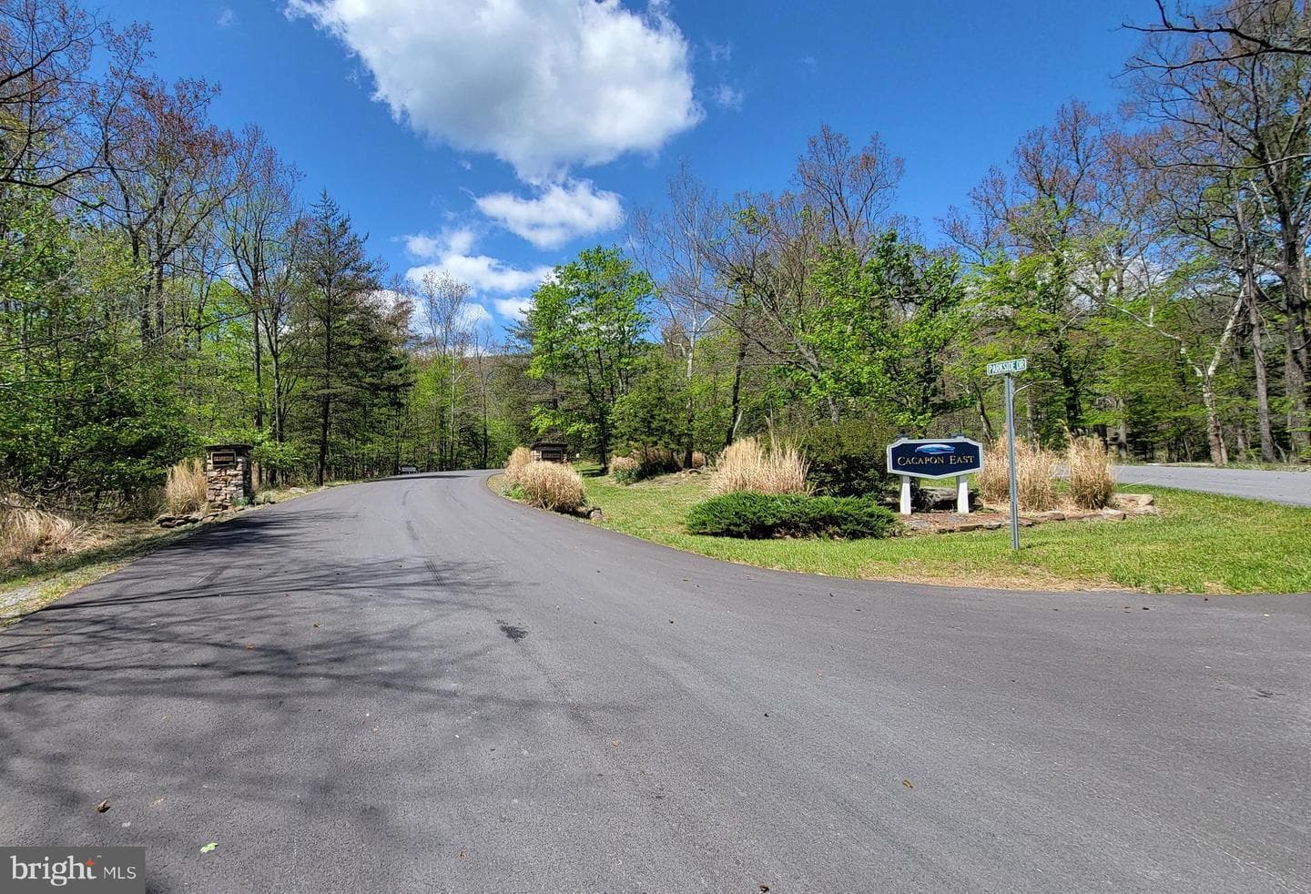 1052 Parkside Drive photo 48