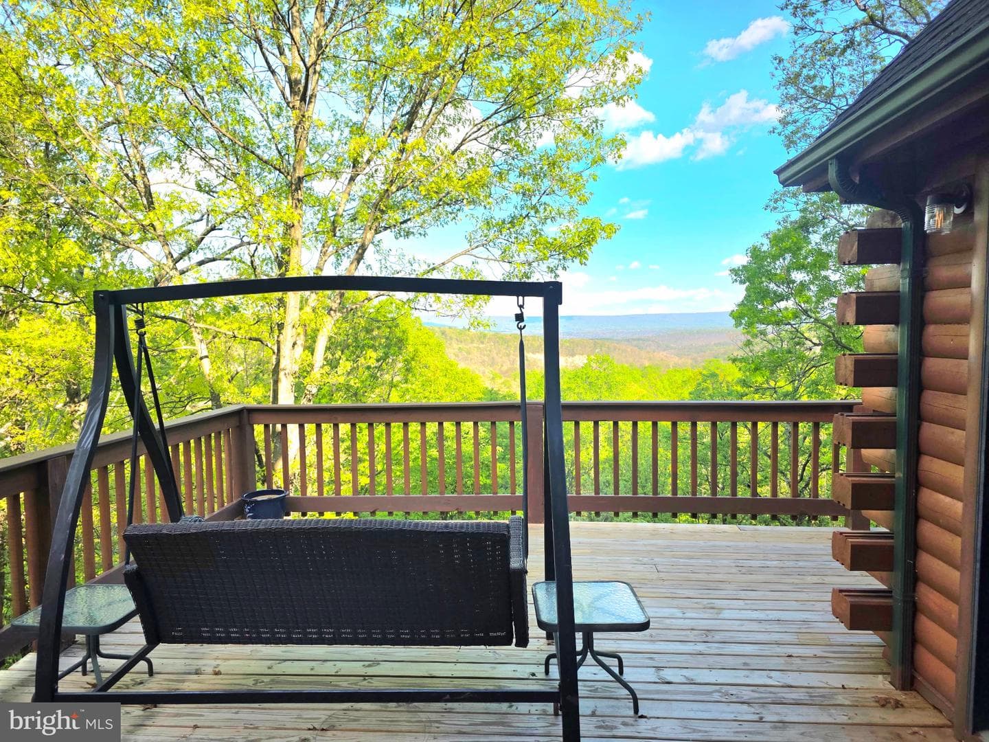1052 Parkside Drive photo 8